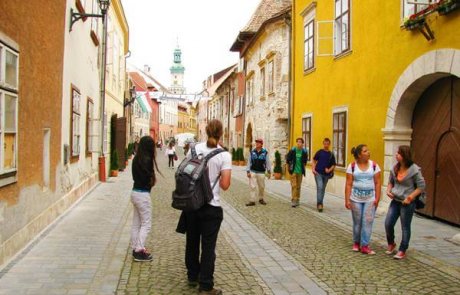 Idegenvezetés Sopron belvárosában soproni idegenvezetővel